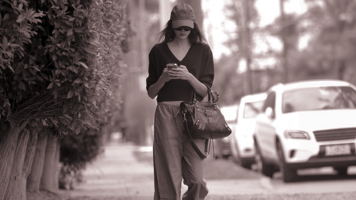 The Month in Shopping: The Sisterhood of the Unraveling Pants