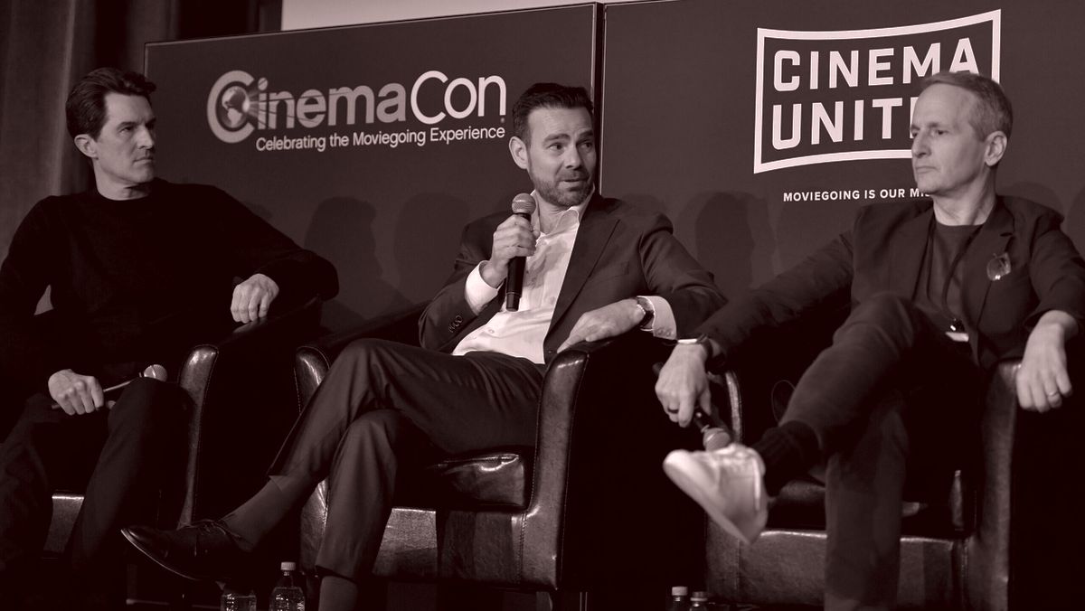 A Declaration of Movie Window War 