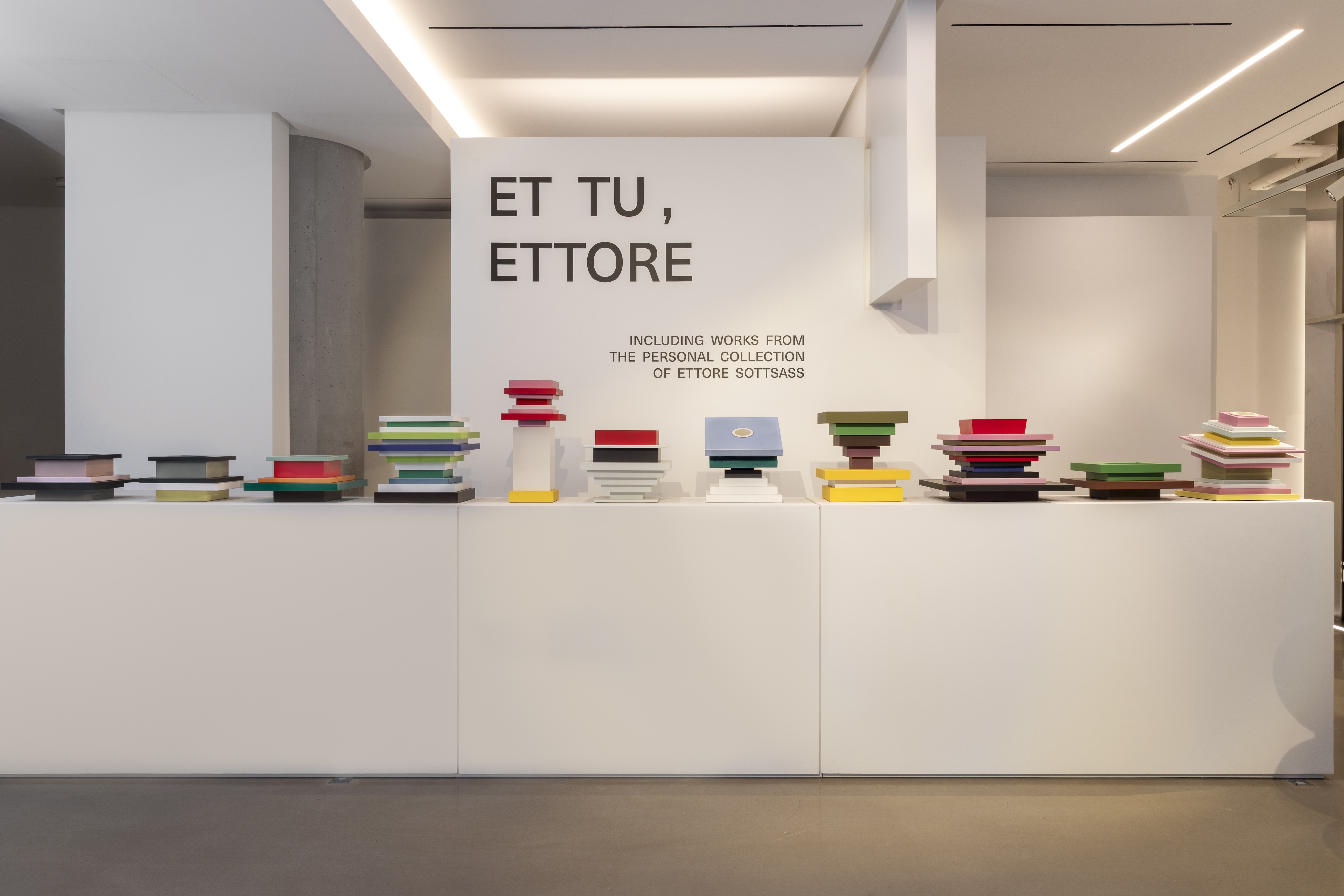 Ettore Sottsass, Installation view
of the Geology series (2000), Galerie56, New York. Photo: Antoine Bootz
