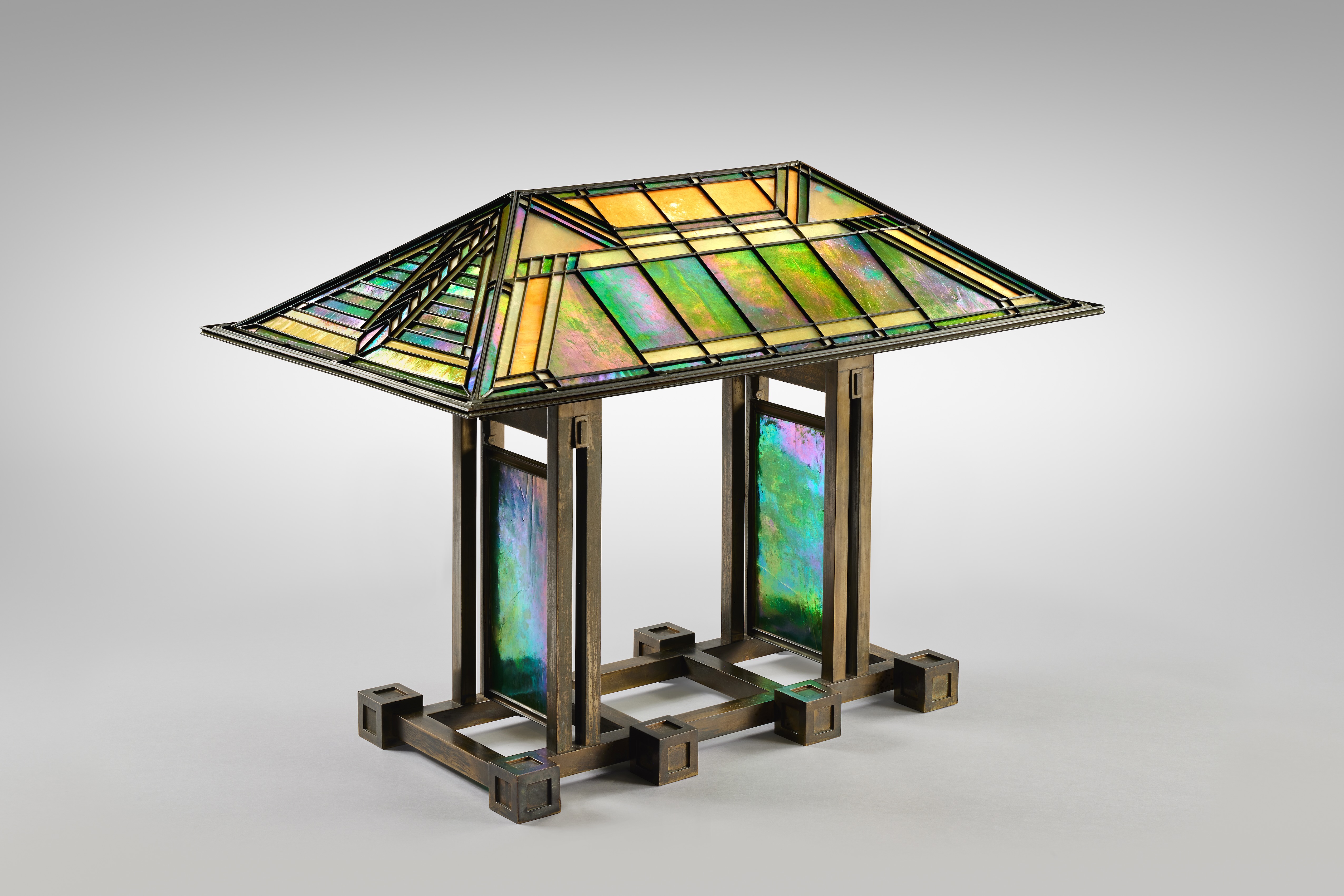 Frank Lloyd Wright, Double Pedestal Lamp. Photo: Courtesy of Sotheby's