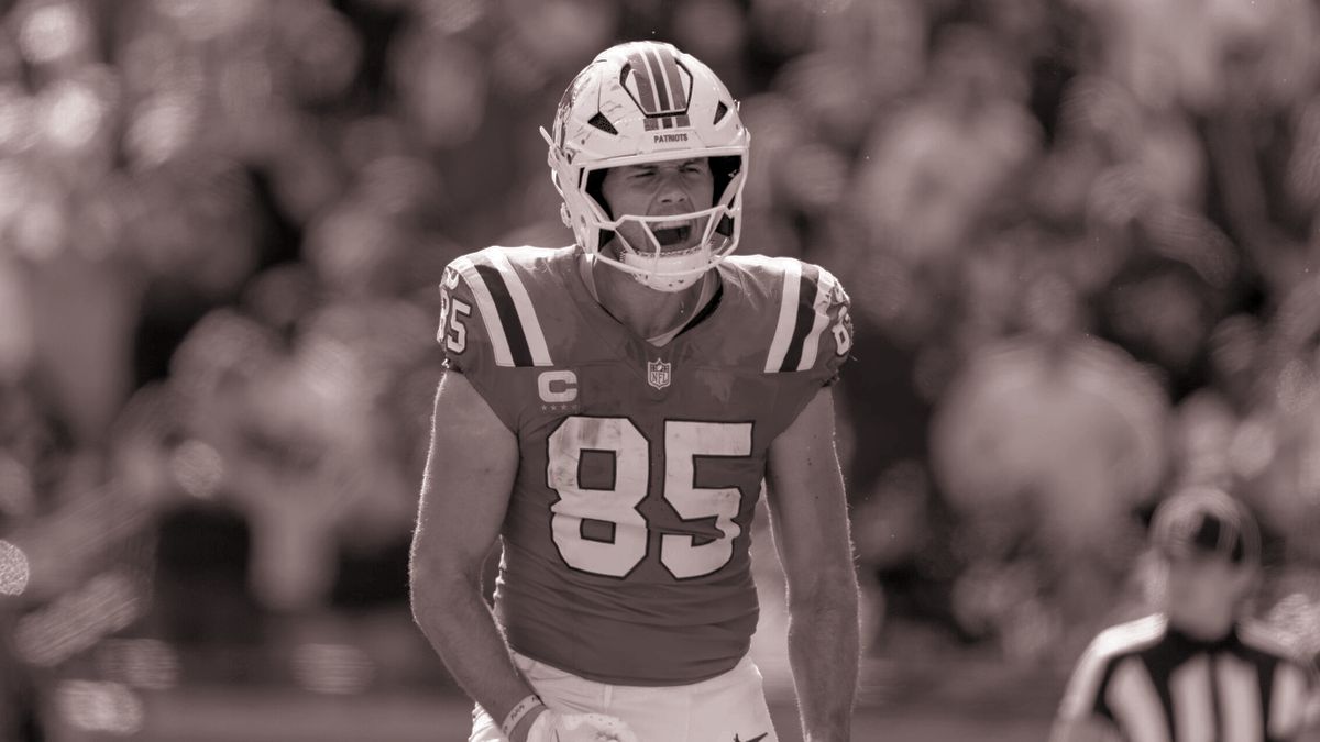 NFL’s Angsty Suitors