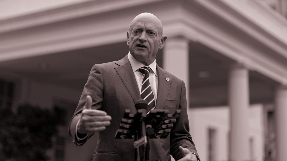“It’s Amateur Hour”: Mark Kelly Rips Trump & Hegseth on Iran