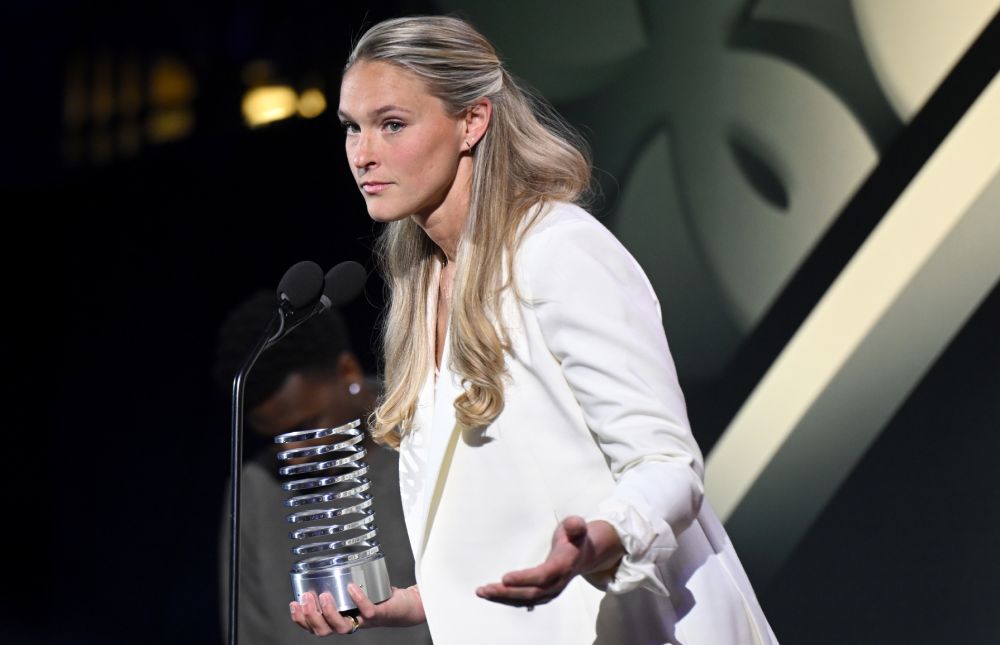 Snoop Dogg Accepting the Webby Entrepreneur of the Year Award